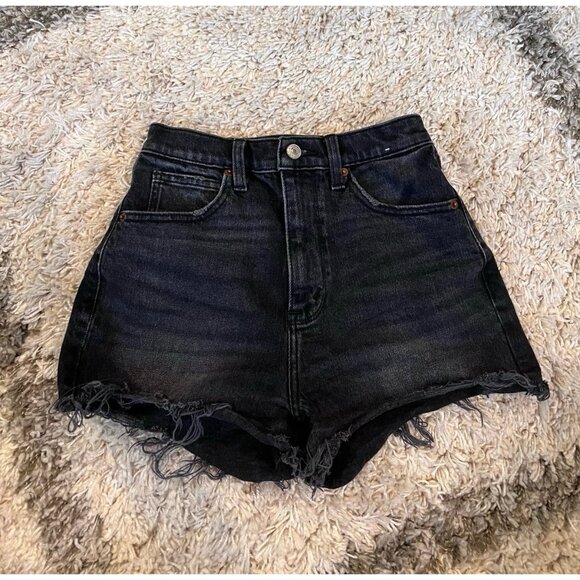 Abercrombie Ultra High Rise Mom Shorts - Picture 1 of 3